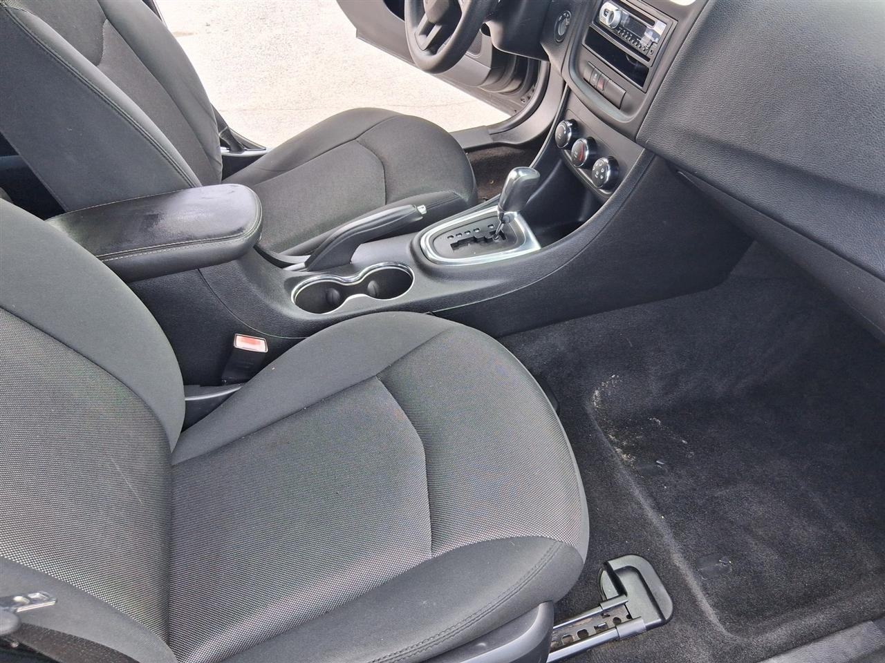 Dodge Avenger SE 2013