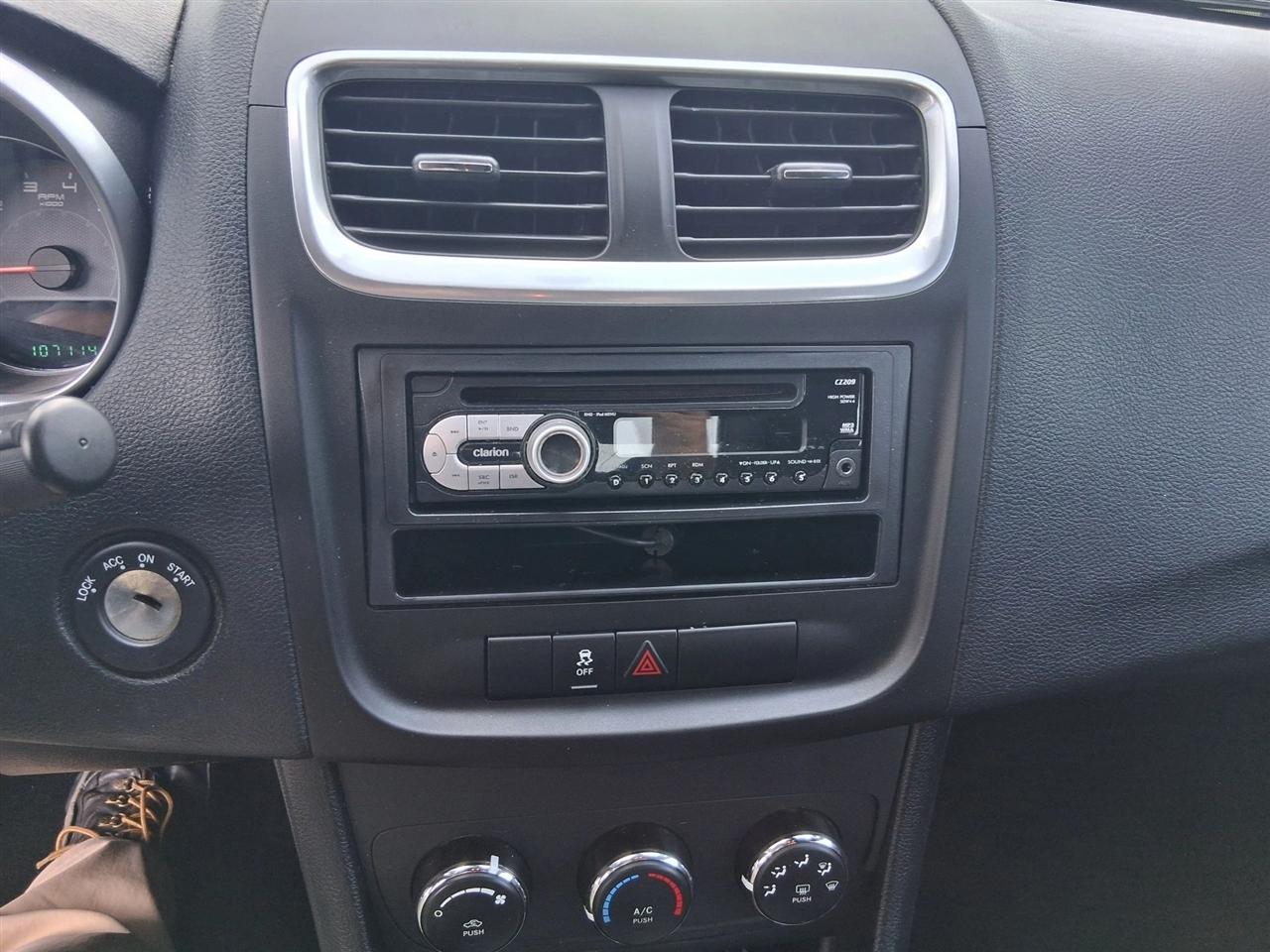 Dodge Avenger SE 2013