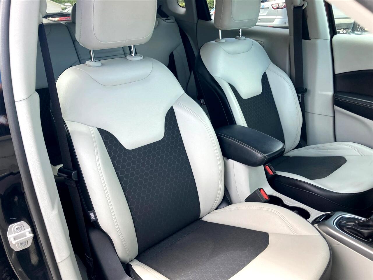 Jeep Compass Latitude FWD 2019 Jeep Compass Latitude FWD 2019