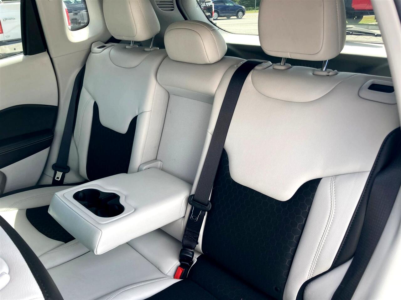 Jeep Compass Latitude FWD 2019 Jeep Compass Latitude FWD 2019