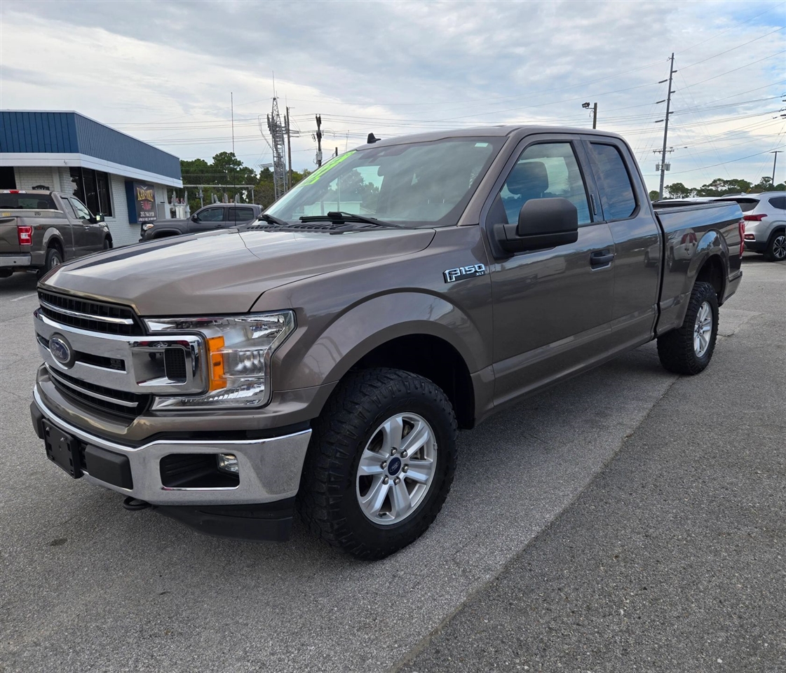 Ford F-150 XLT SuperCab 6.5-ft. Bed 4WD 2019 Ford F-150 XLT SuperCab 6.5-ft. Bed 4WD 2019