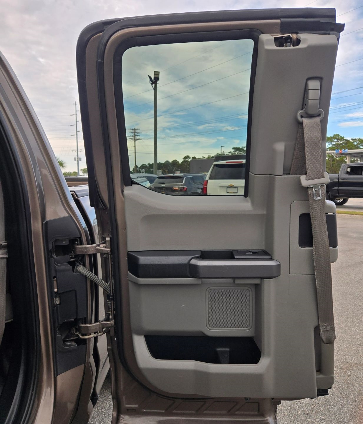 Ford F-150 XLT SuperCab 6.5-ft. Bed 4WD 2019 Ford F-150 XLT SuperCab 6.5-ft. Bed 4WD 2019