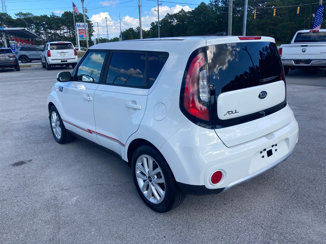 Kia Soul + 2018 Kia Soul + 2018