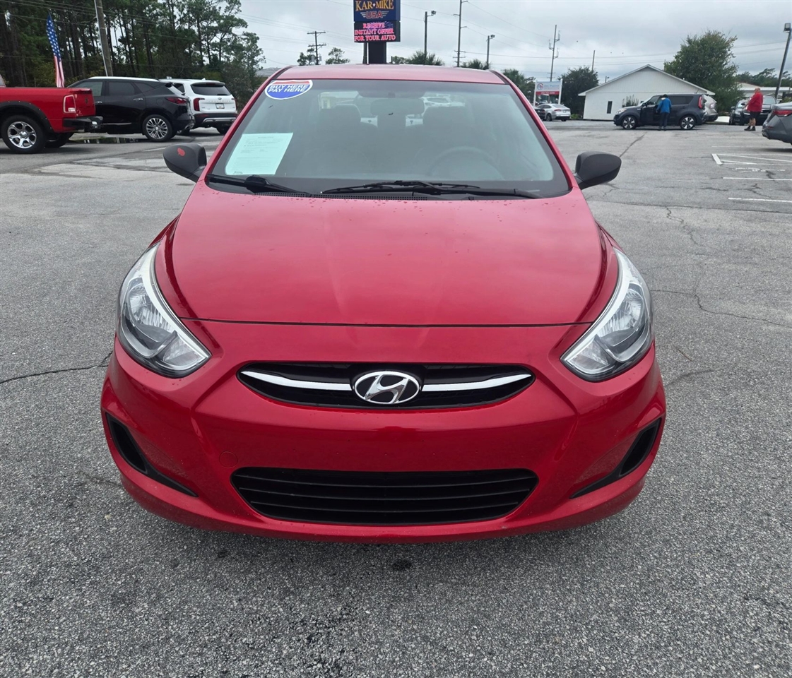Hyundai Accent SE 4-Door 6A 2017 Hyundai Accent SE 4-Door 6A 2017