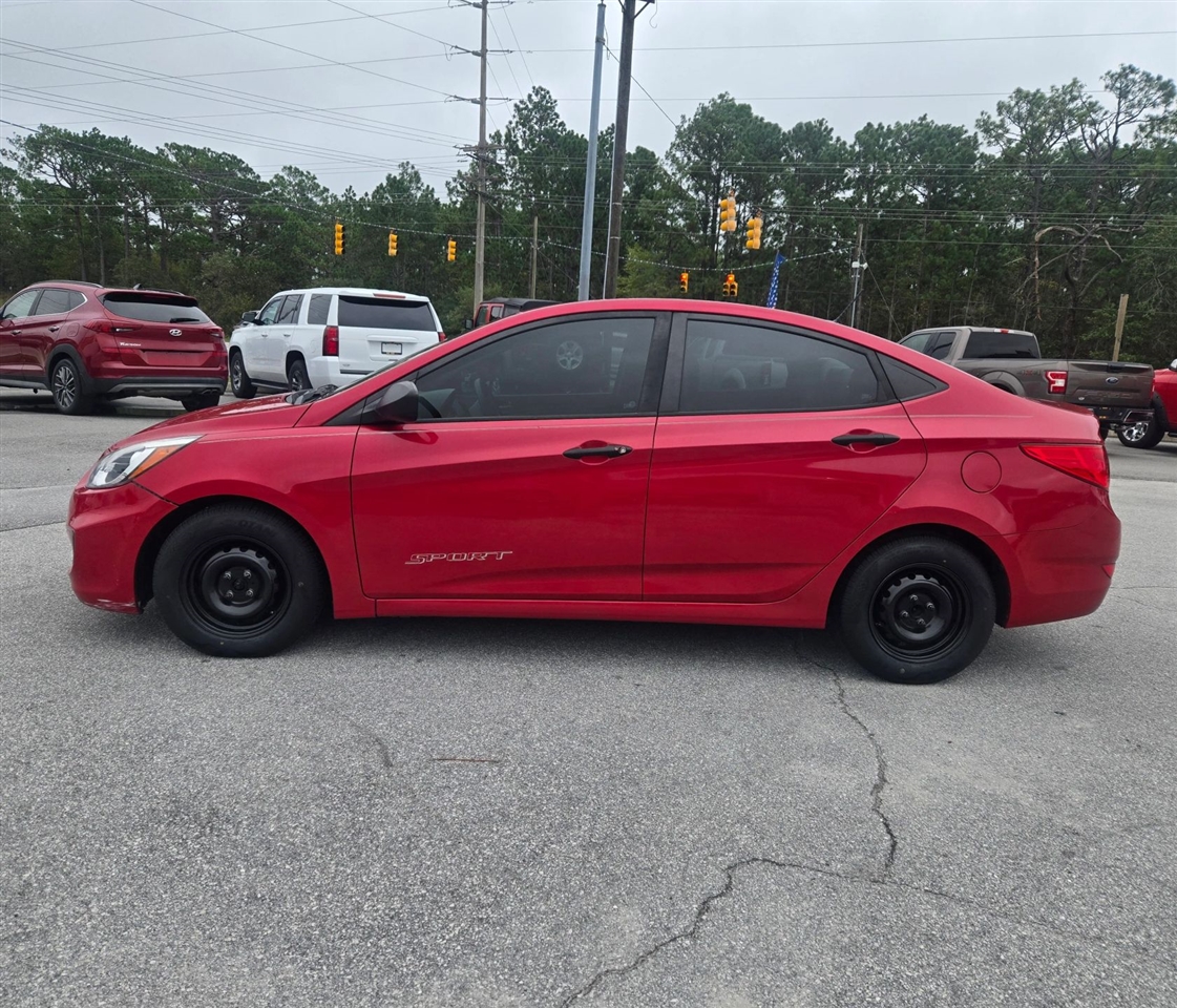 Hyundai Accent SE 4-Door 6A 2017 Hyundai Accent SE 4-Door 6A 2017