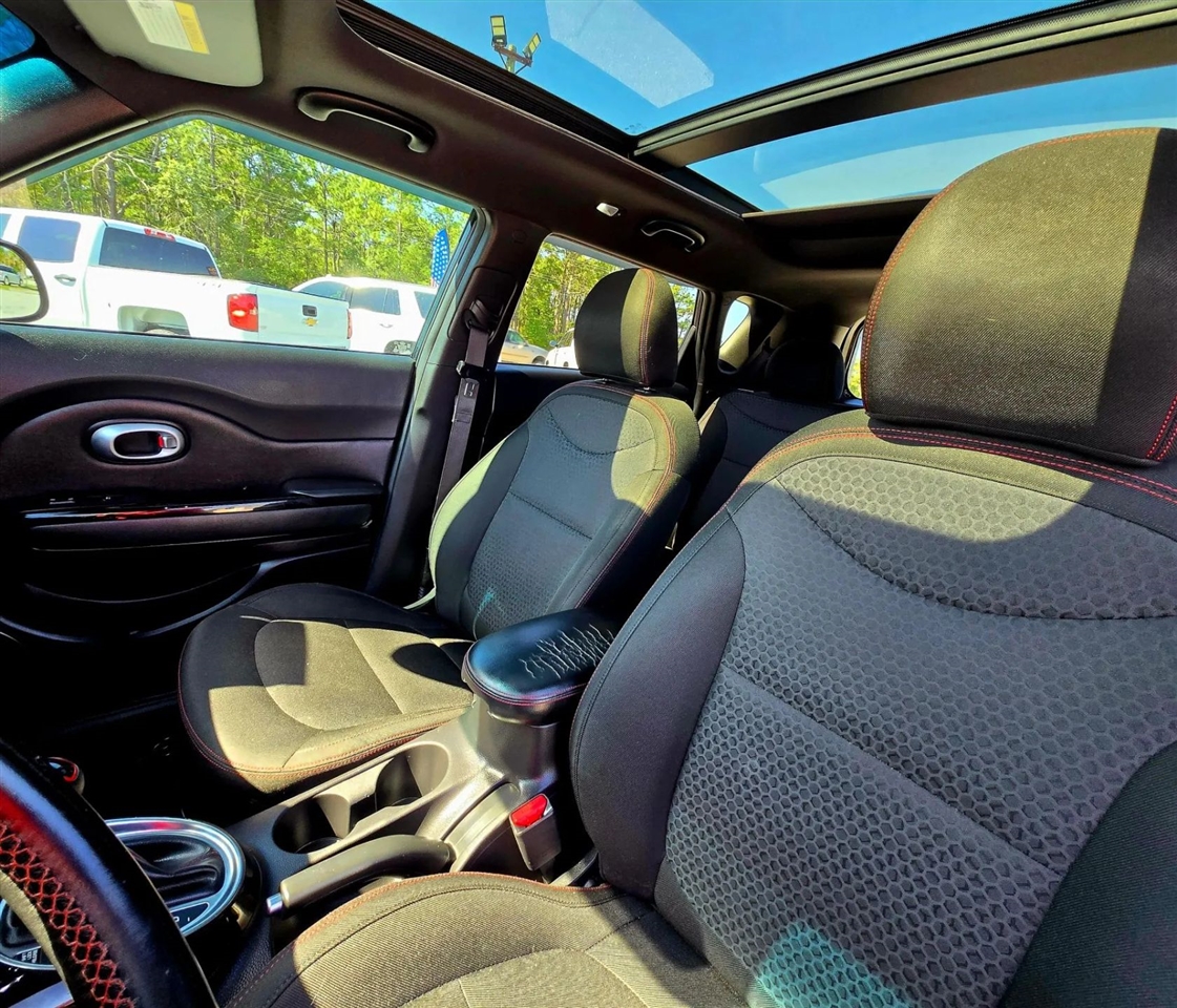 Kia Soul + 2015 Kia Soul + 2015