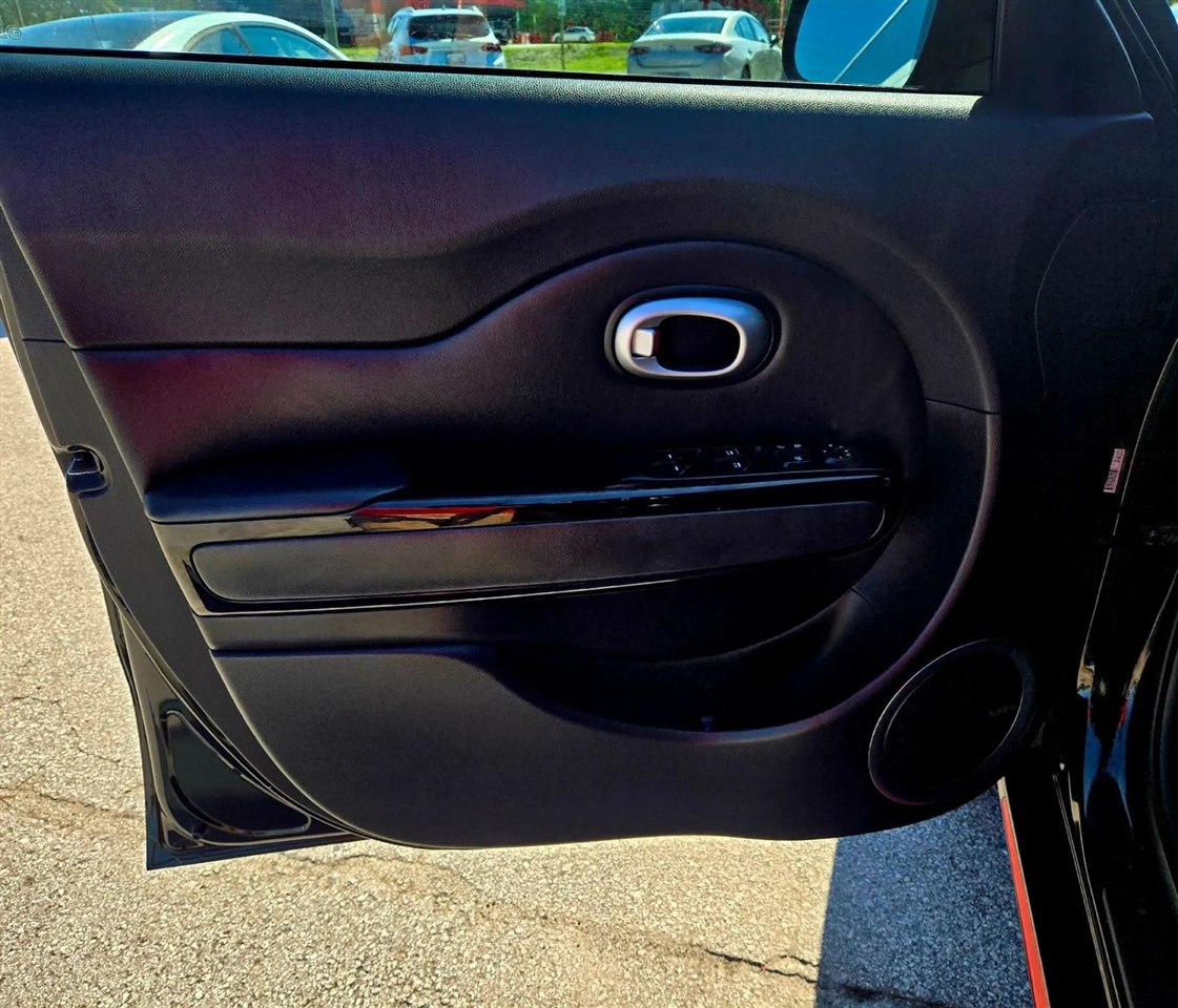 Kia Soul + 2015 Kia Soul + 2015