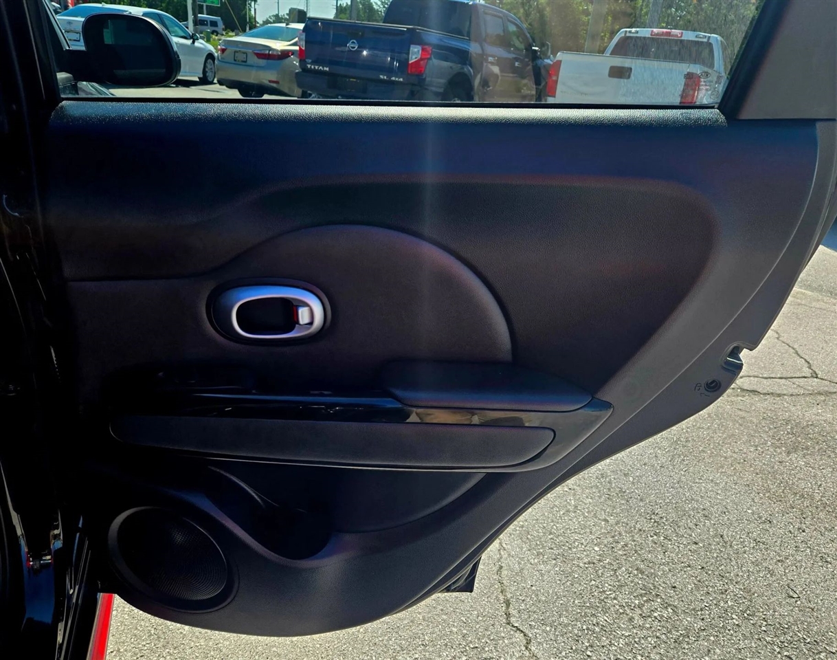 Kia Soul + 2015 Kia Soul + 2015