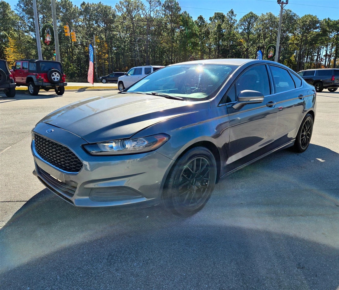 2014 Ford Fusion SE