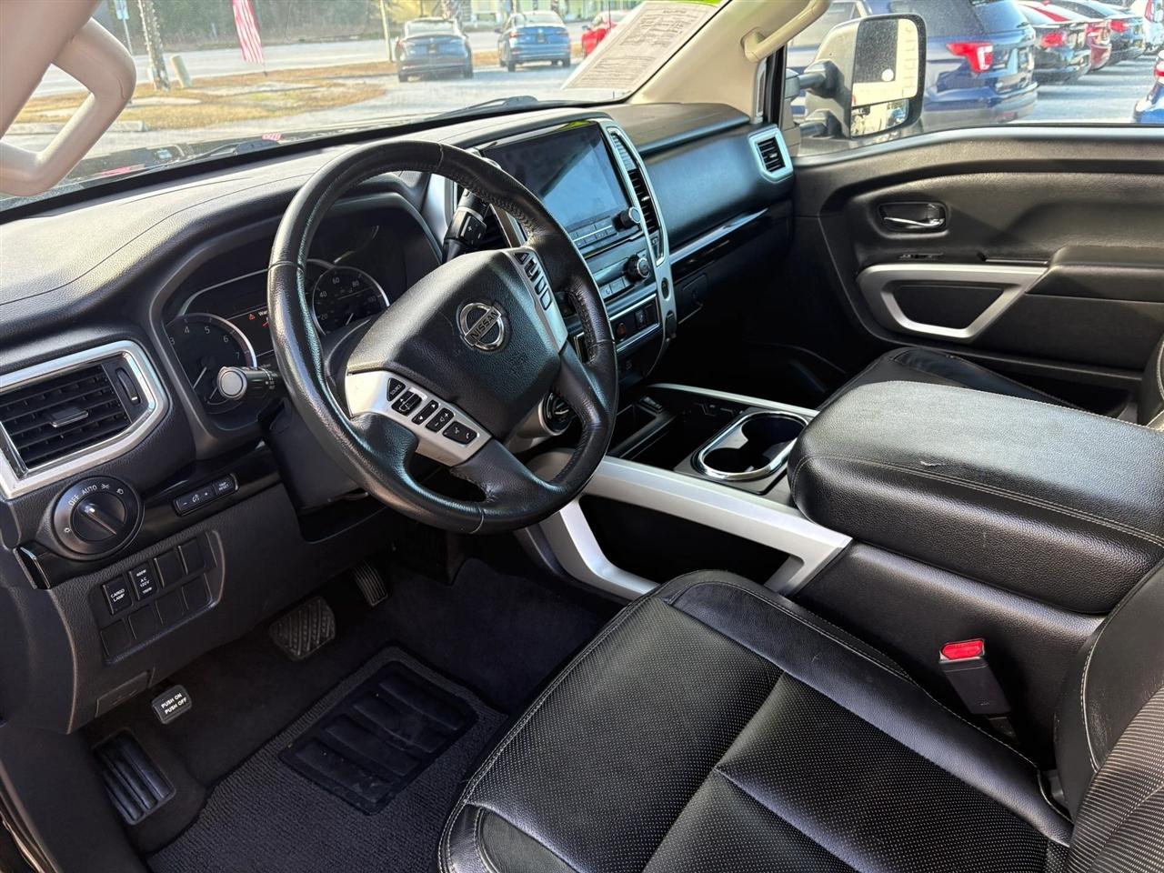 Nissan Titan SV Crew Cab 4WD 2021