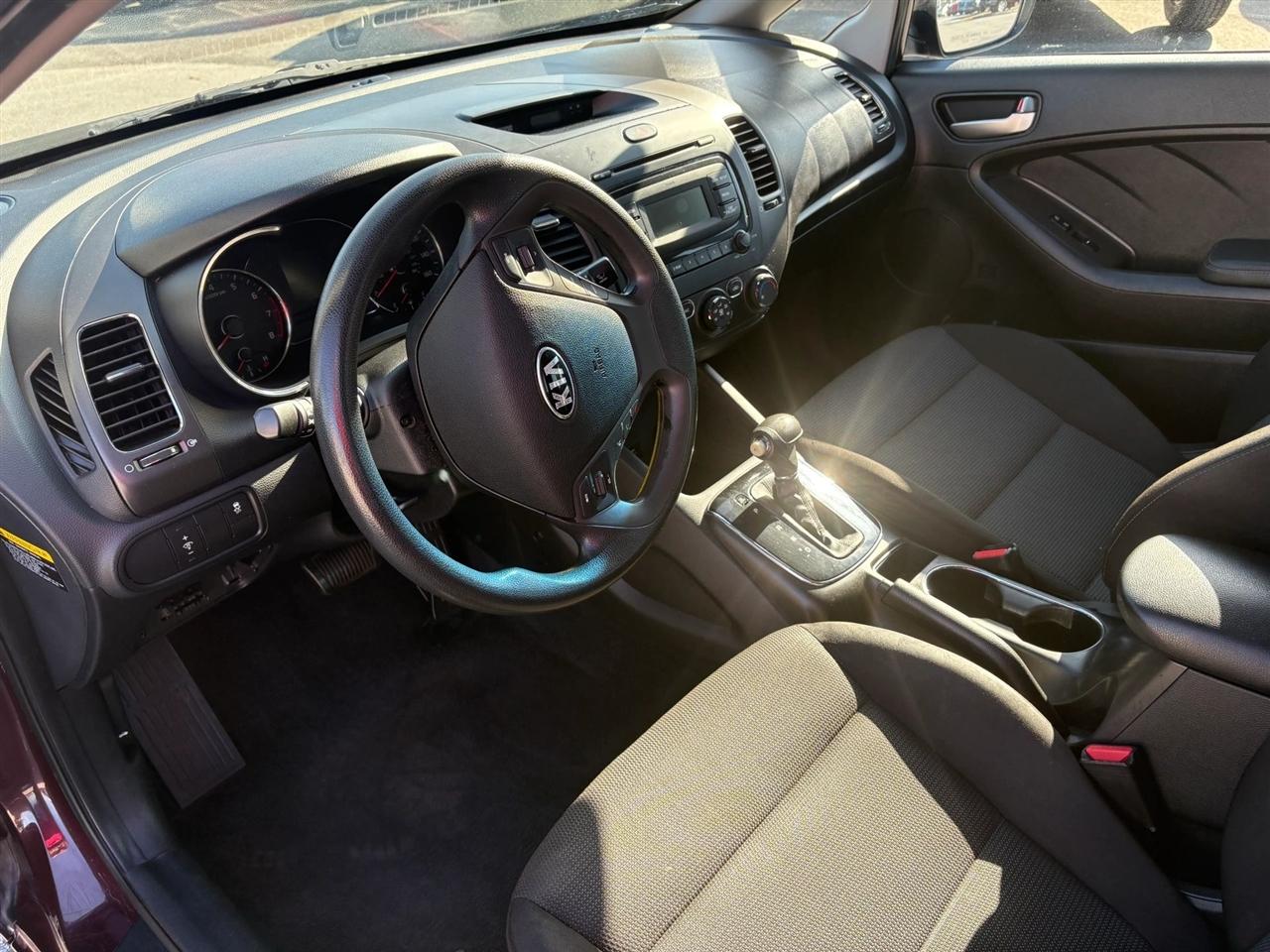 Kia Forte LX 6A 2017