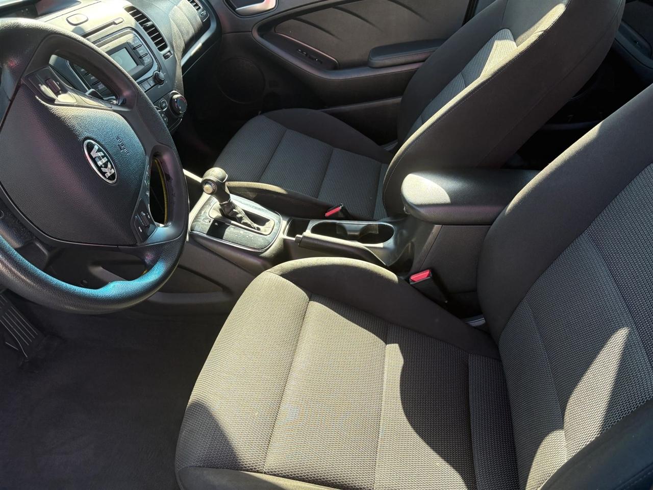 Kia Forte LX 6A 2017