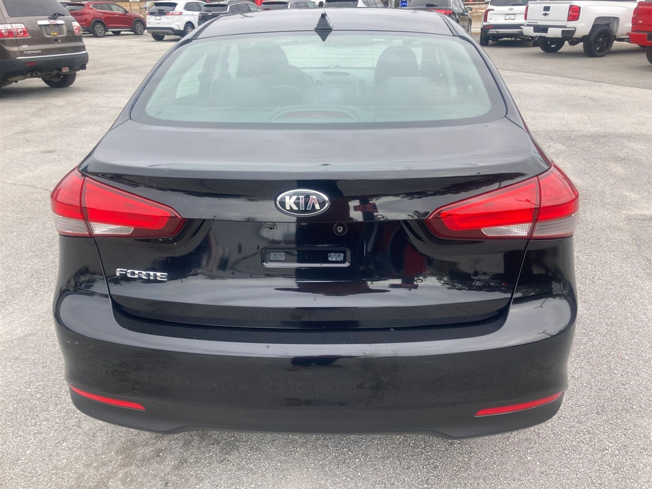 Kia Forte LX 6A 2017