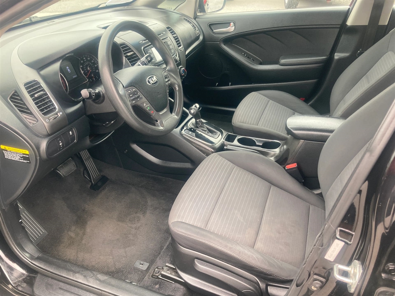 Kia Forte LX 6A 2017