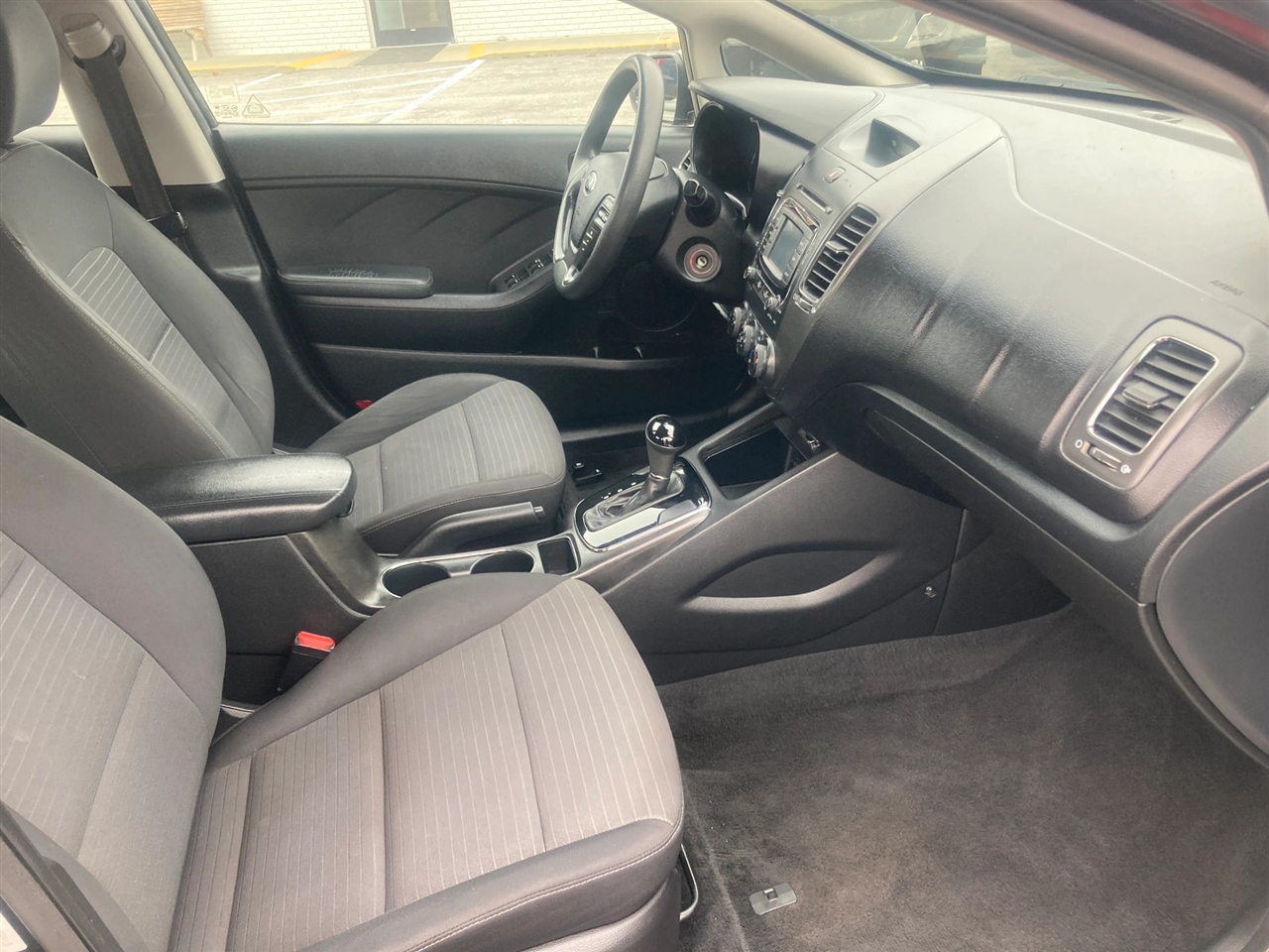 Kia Forte LX 6A 2017