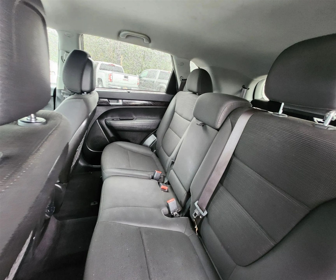 Kia Sorento LX V6 AWD 2014