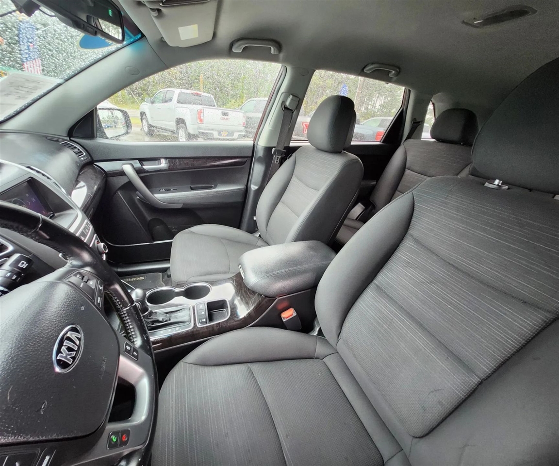 Kia Sorento LX V6 AWD 2014