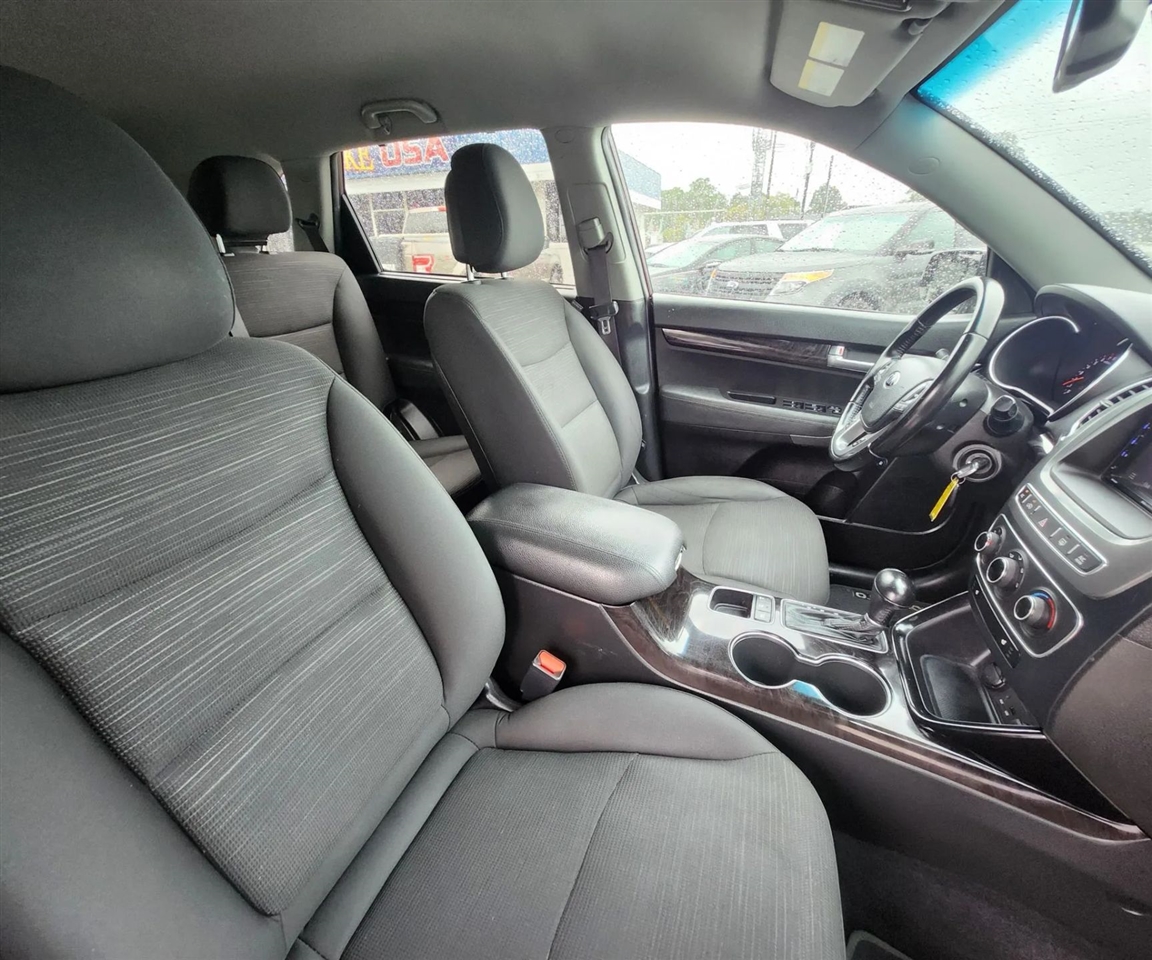 Kia Sorento LX V6 AWD 2014