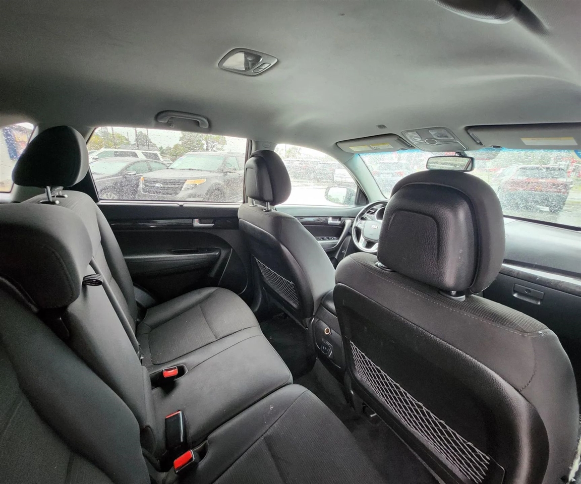 Kia Sorento LX V6 AWD 2014