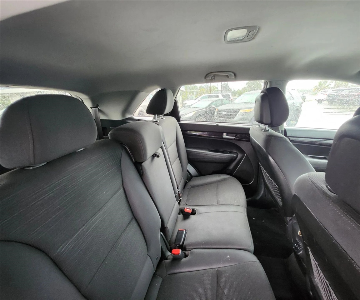 Kia Sorento LX V6 AWD 2014