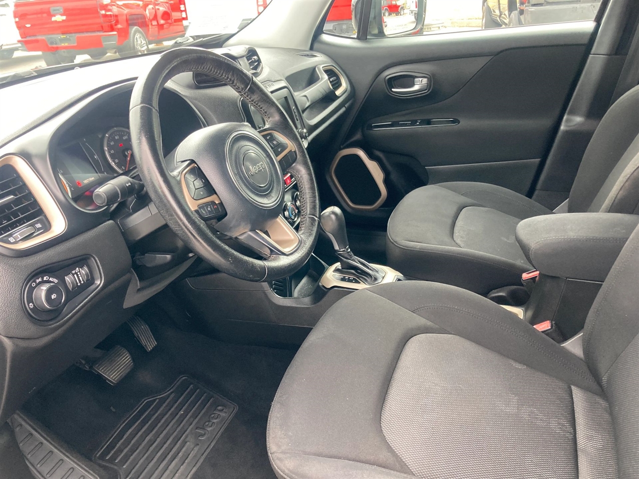 Jeep Renegade Latitude FWD 2015