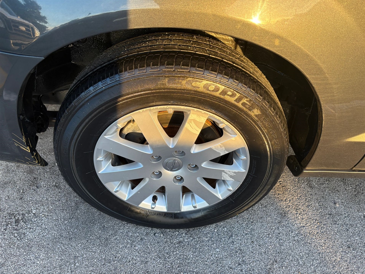 Chrysler Town & Country Touring-L 2012