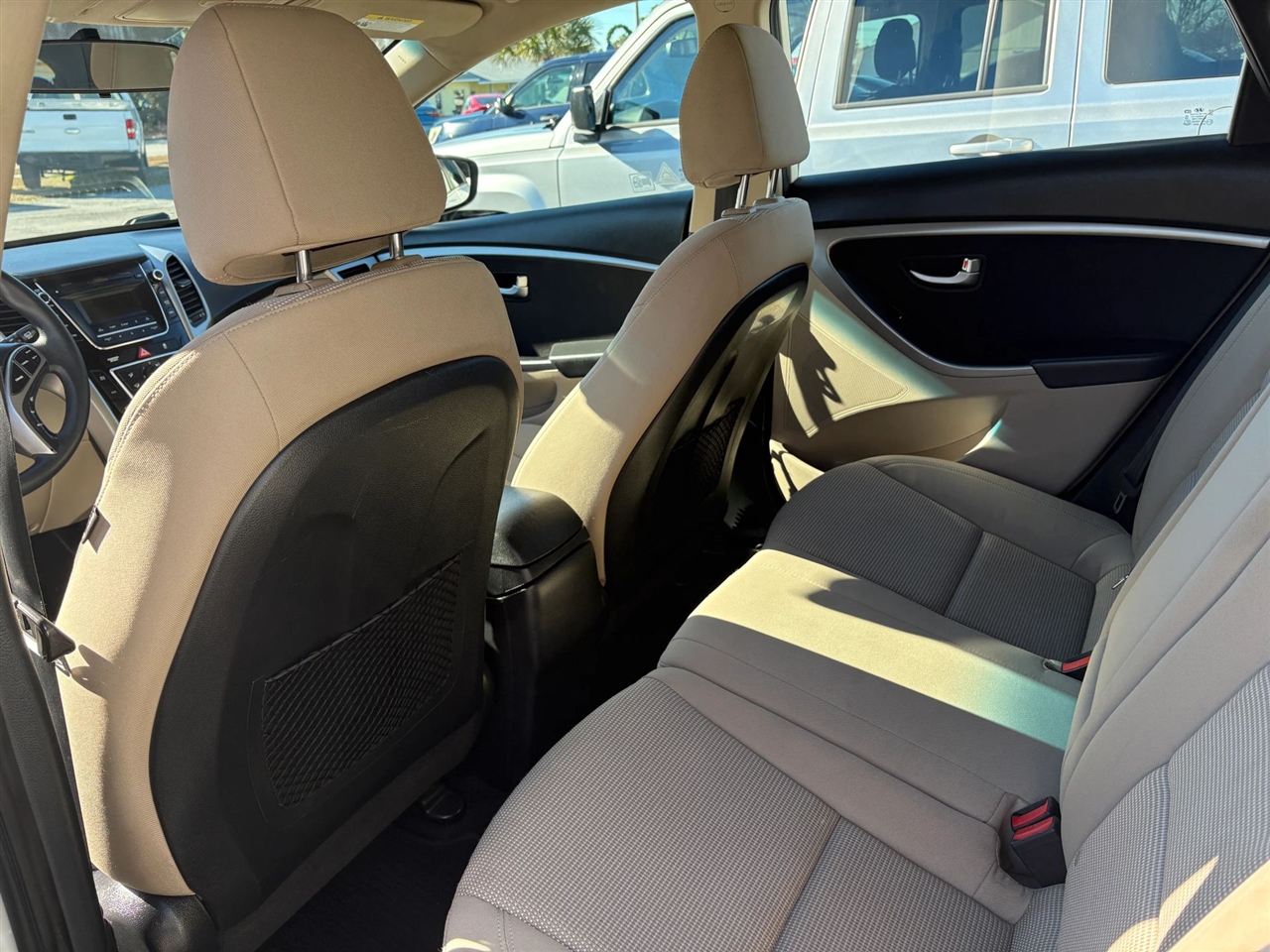 Hyundai Elantra GT A/T 2016