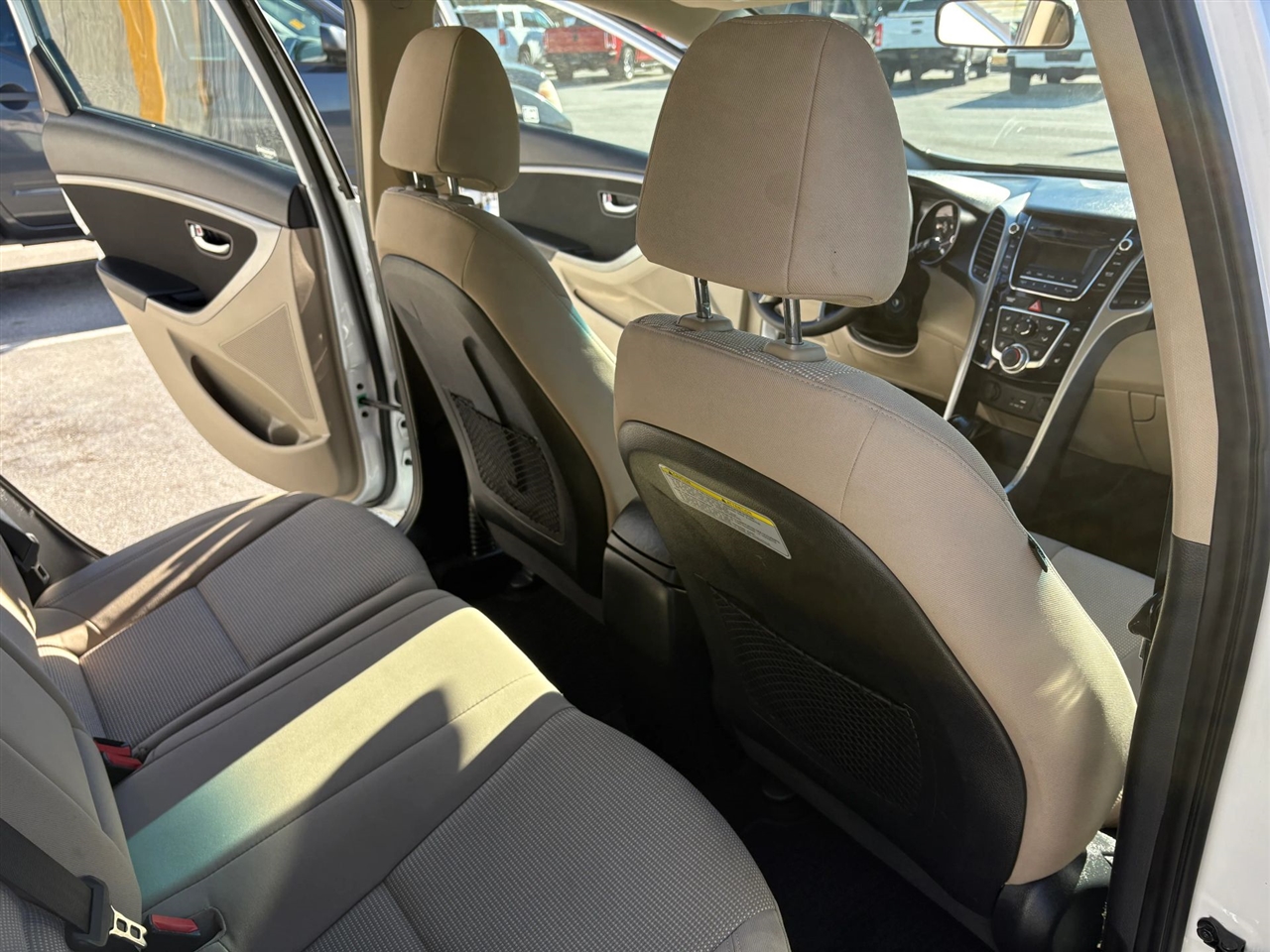 Hyundai Elantra GT A/T 2016