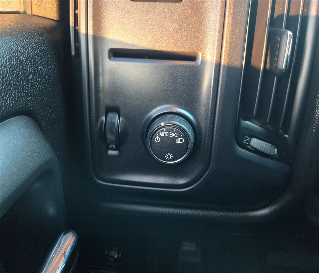 Chevrolet Silverado 1500 Work Truck Double Cab 4WD 2018