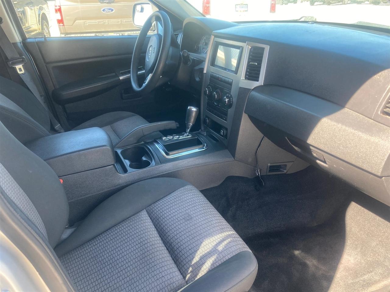 Jeep Grand Cherokee Laredo 4WD 2008