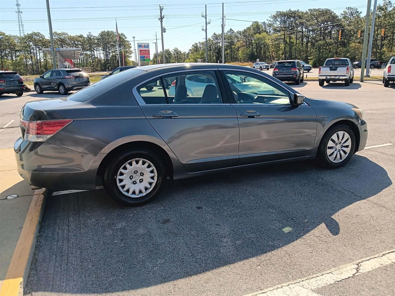 Honda Accord LX sedan AT 2012