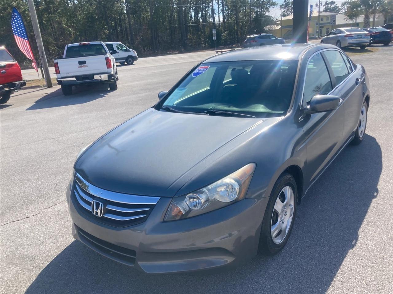 Honda Accord LX sedan AT 2012