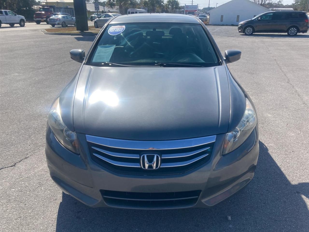 Honda Accord LX sedan AT 2012