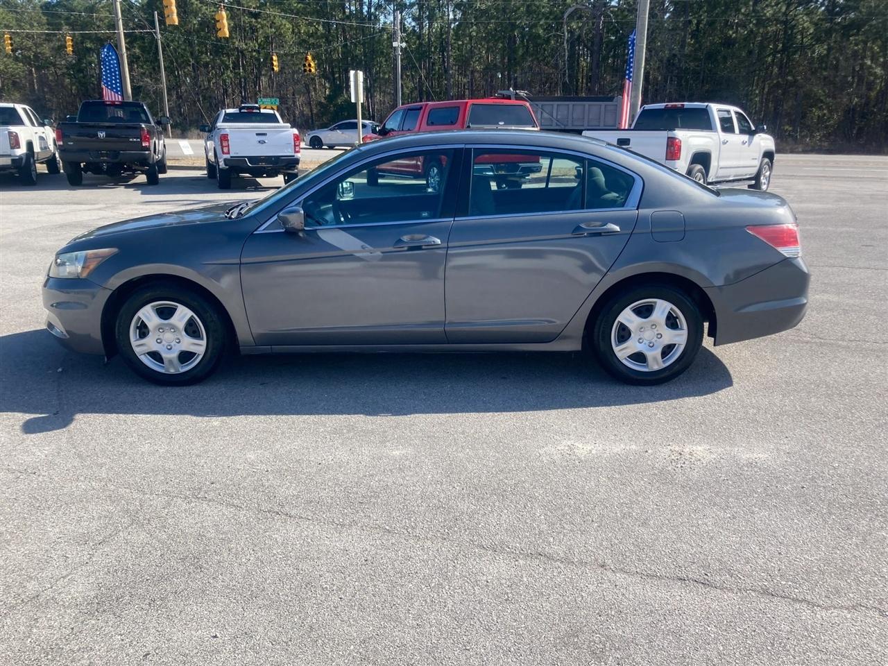 Honda Accord LX sedan AT 2012
