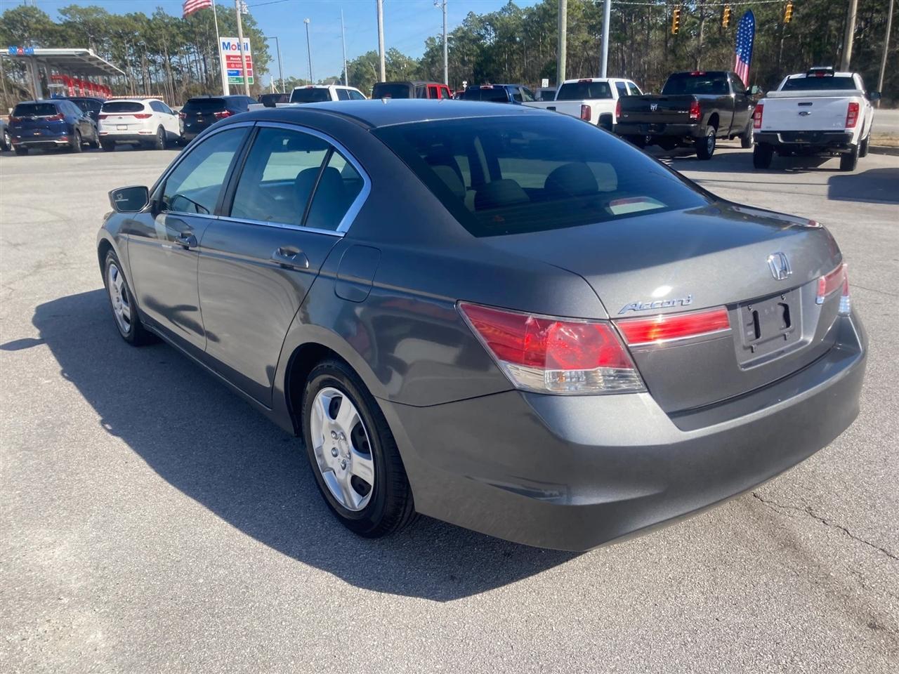 Honda Accord LX sedan AT 2012