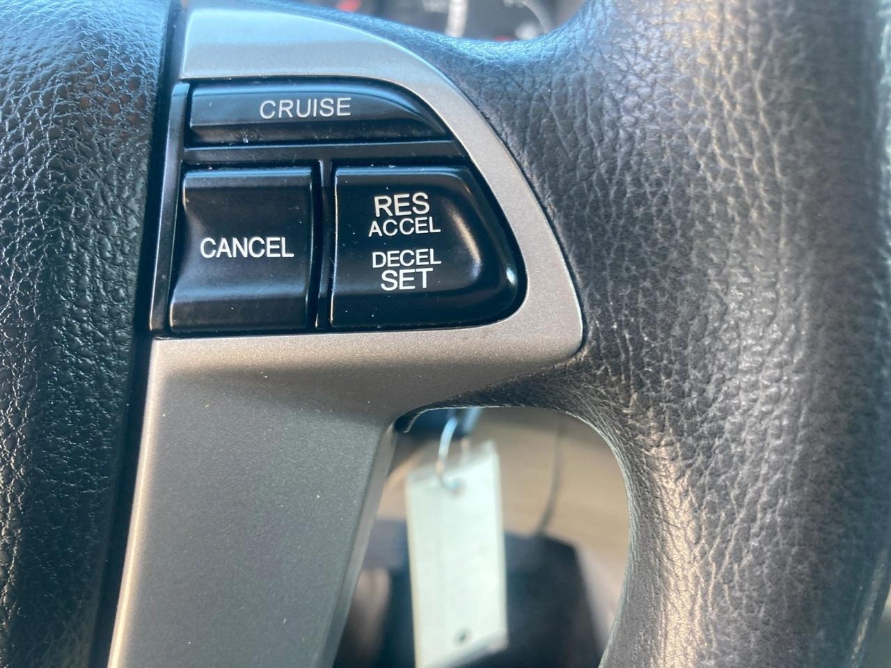 Honda Accord LX sedan AT 2012