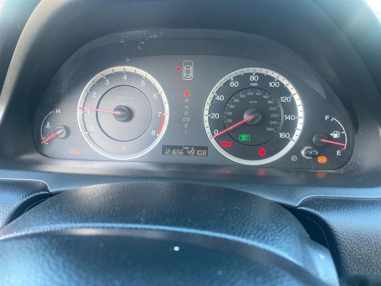 Honda Accord LX sedan AT 2012