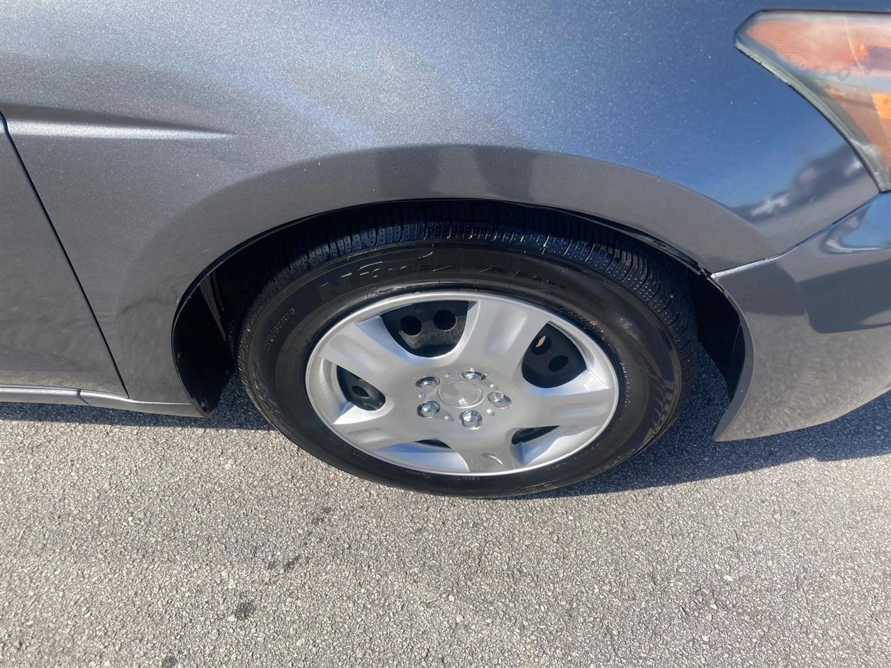 Honda Accord LX sedan AT 2012