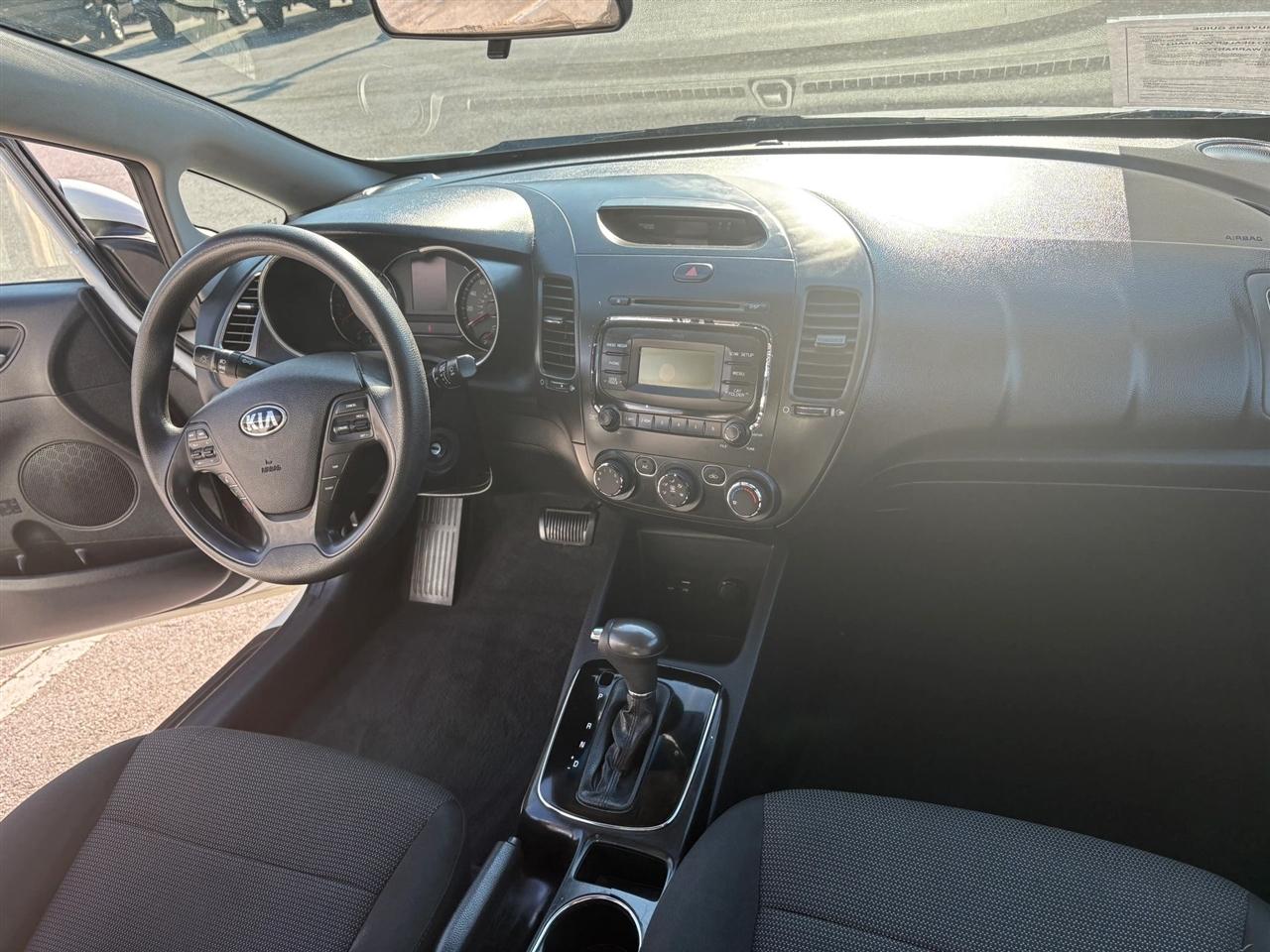 Kia Forte LX 6A 2018