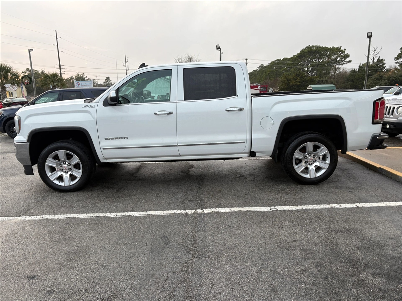GMC Sierra 1500 SLT Crew Cab Long Box 4WD 2016
