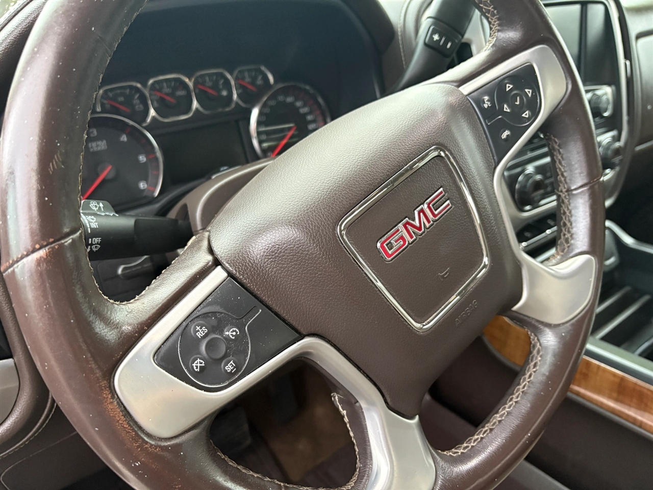 GMC Sierra 1500 SLT Crew Cab Long Box 4WD 2016