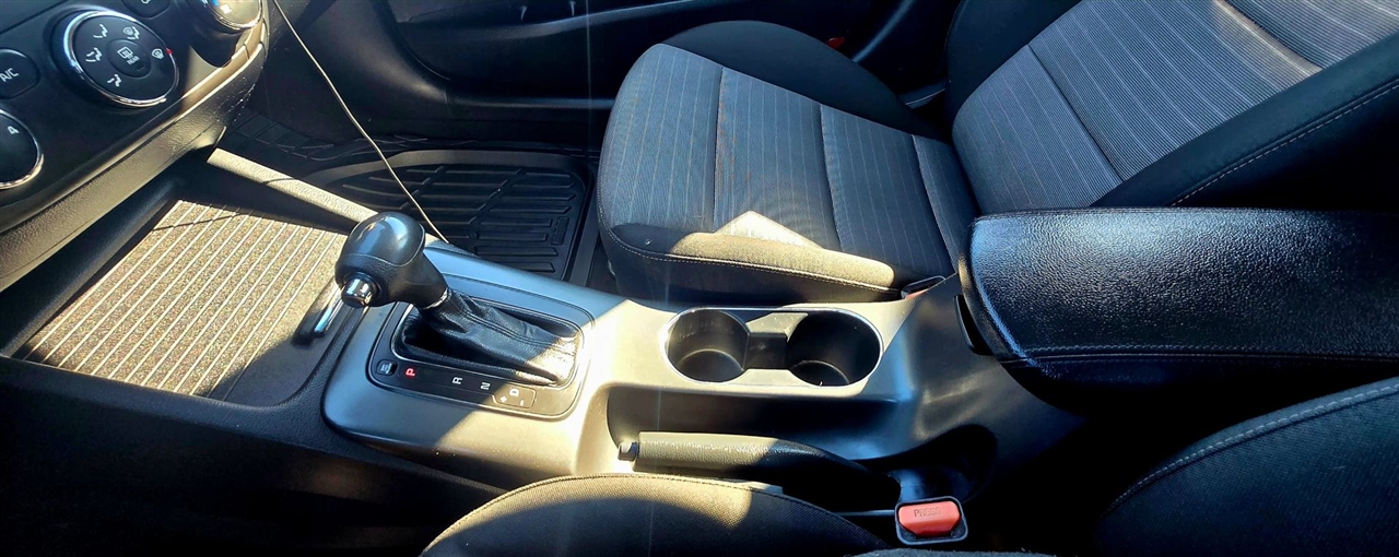 Kia Forte 5-Door LX 2016