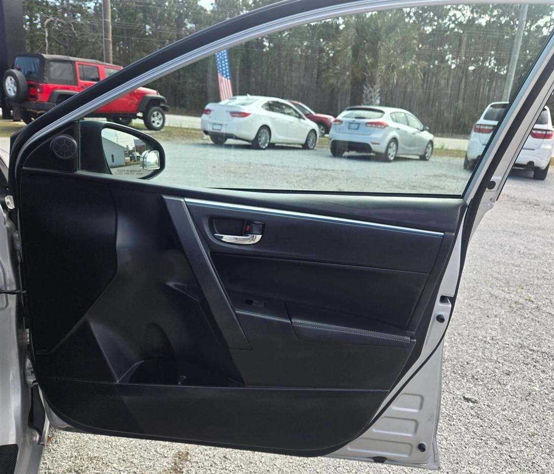 Toyota Corolla S Plus 6MT 2016