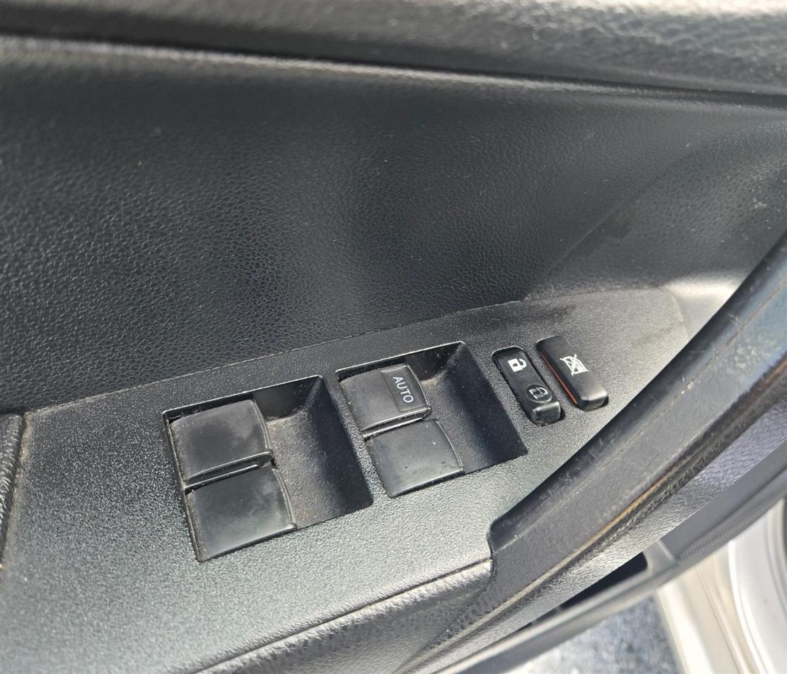 Toyota Corolla S Plus 6MT 2016