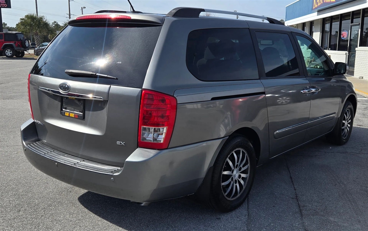Kia Sedona EX LWB 2011
