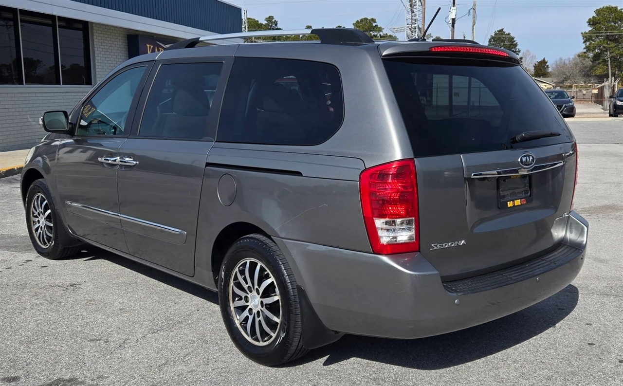 Kia Sedona EX LWB 2011
