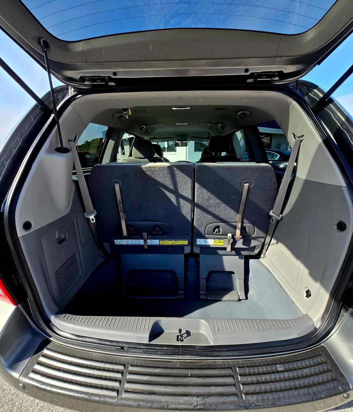 Kia Sedona EX LWB 2011