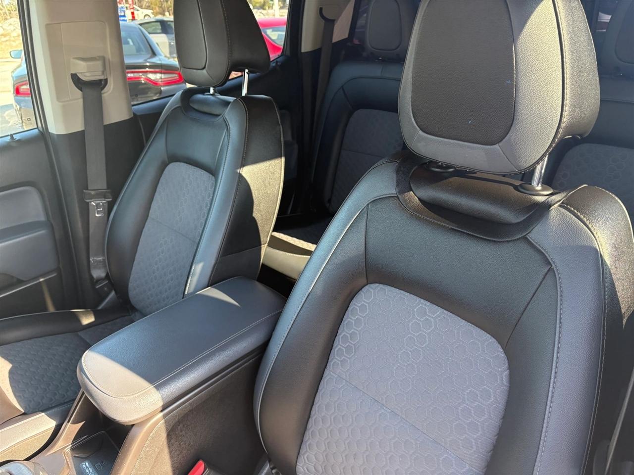 Chevrolet Colorado Z71 Crew Cab 4WD Short Box 2019