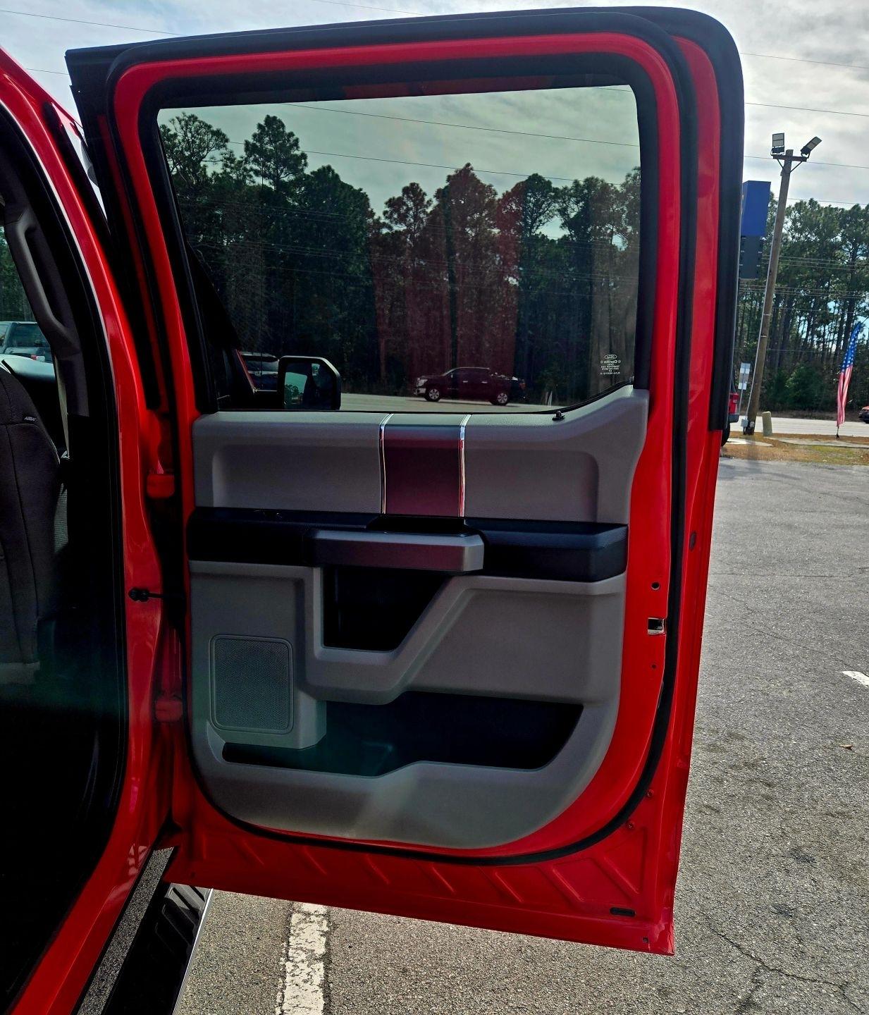 Ford F-150 XLT SuperCrew 5.5-ft. Bed 4WD 2015