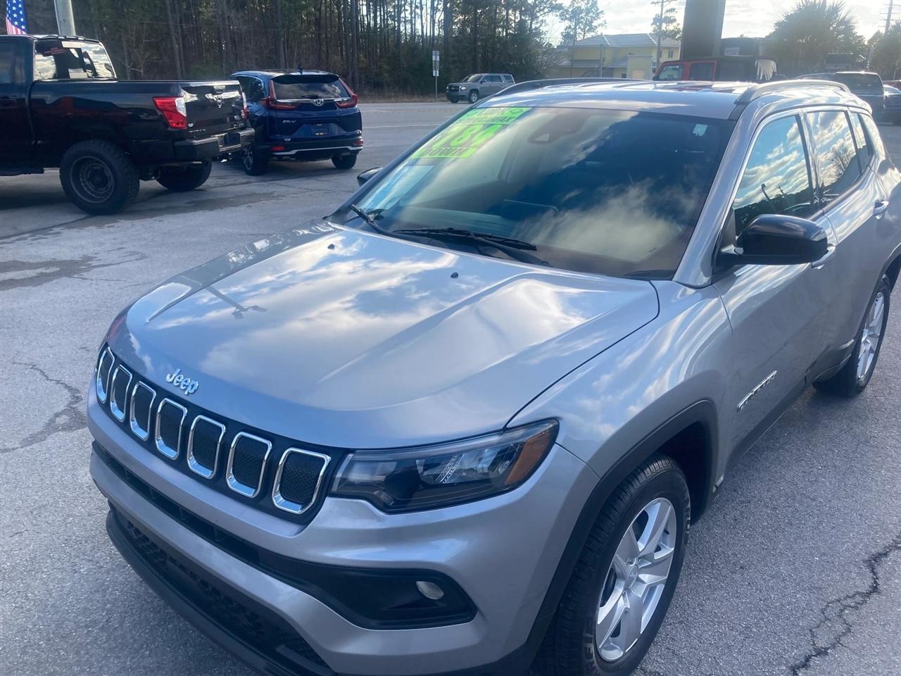 2022 Jeep Compass Latitude FWD
